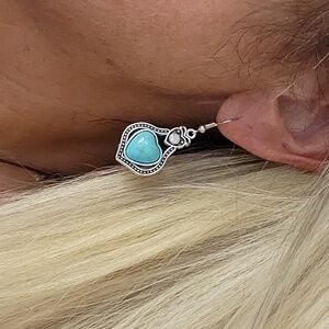 🔥LAST PAIR🔥 ANGEL HEART DROP EARRINGS